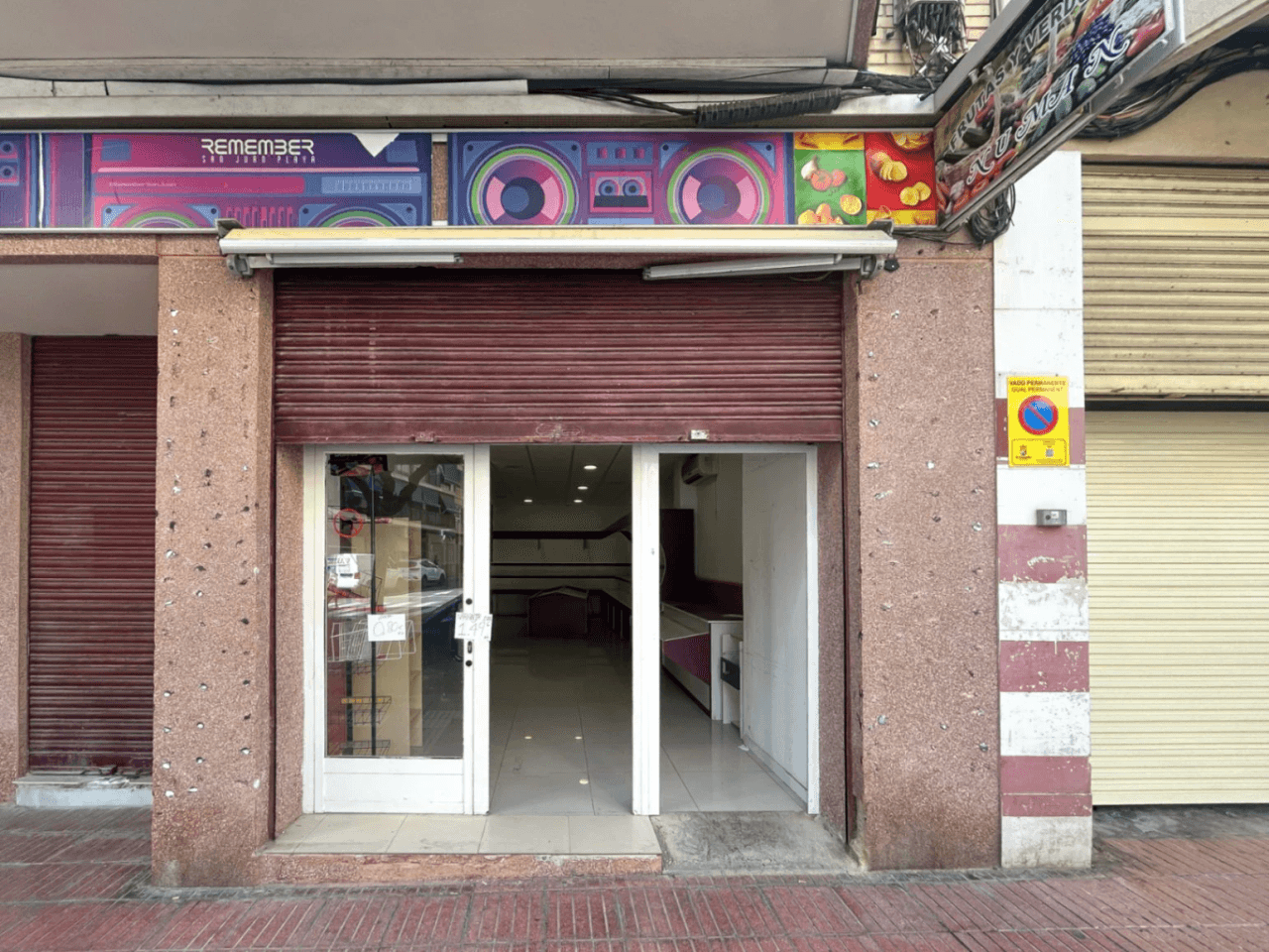 Local comercial en venta en Campello Pueblo, Alicante.