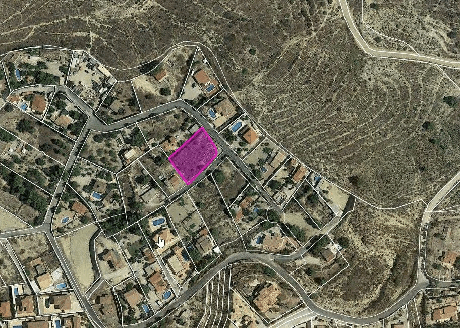 Parcela en venta en Busot, Alicante - 1184 m² de terreno