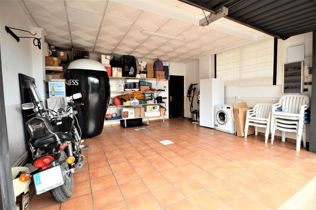 Chalet en venta de 4 dormitorios en La Font