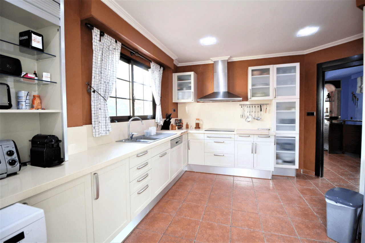 Chalet en venta de 4 dormitorios en La Font