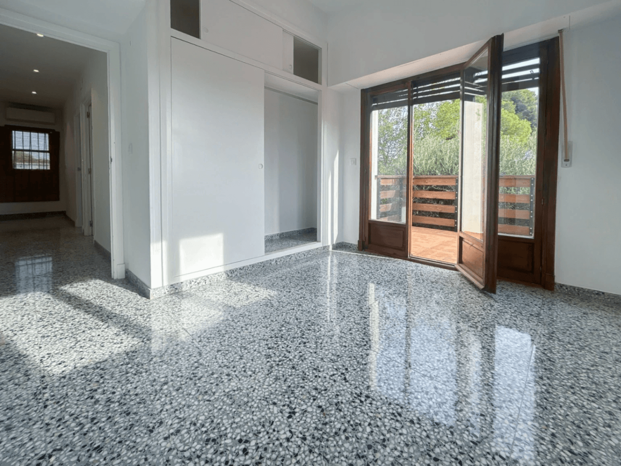 Chalet en venta de 4 dormitorios en Sant Joan d'Alacant