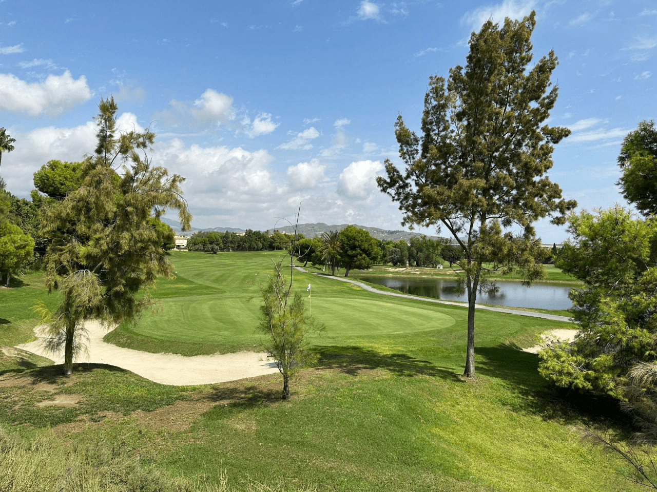 Apartamento en venta de 3 dormitorios en Bonalba Golf, Muchamiel.