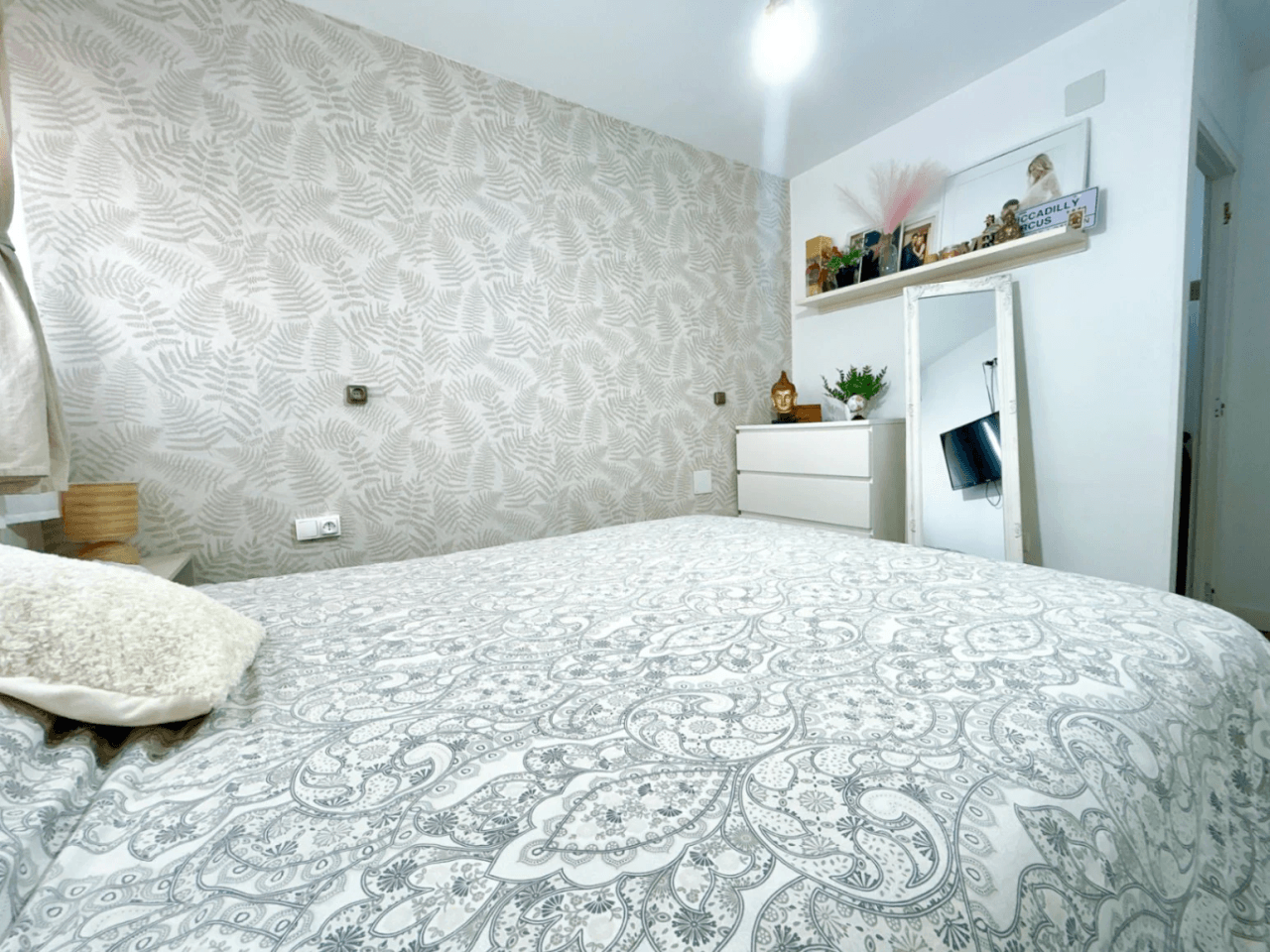Bungalow renoviert in El Campello, Amerador: 3 Schlafzimmer, 2 Badezimmer.