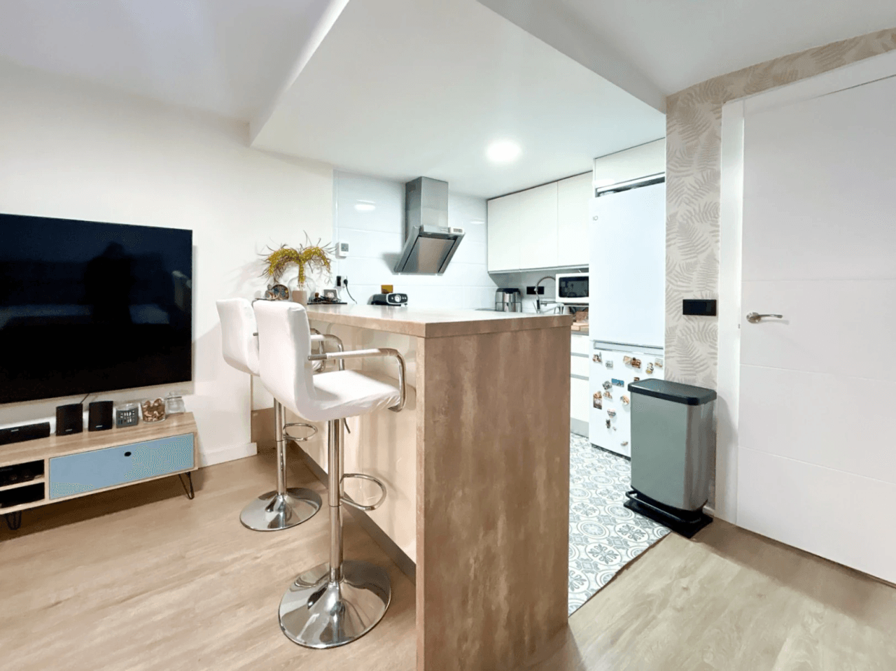 Bungalow renoviert in El Campello, Amerador: 3 Schlafzimmer, 2 Badezimmer.