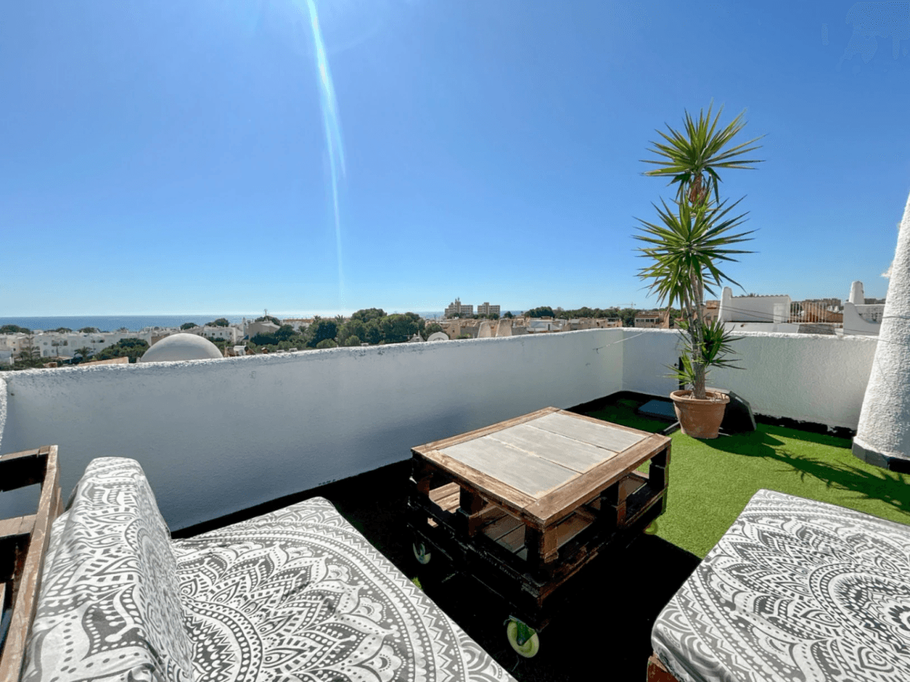Bungalow renoviert in El Campello, Amerador: 3 Schlafzimmer, 2 Badezimmer.