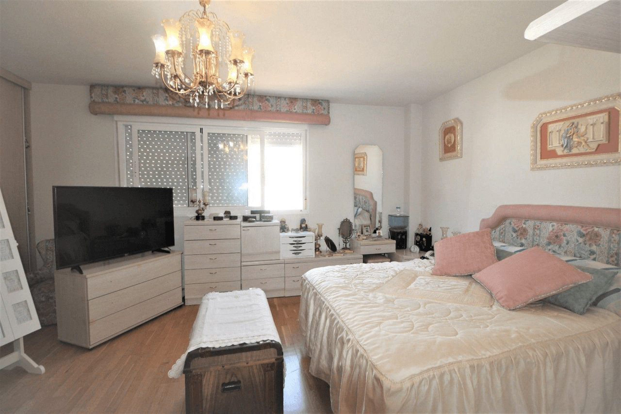 Bungalow zum Verkauf mit 6 Zimmern in El Campello, Alicante
