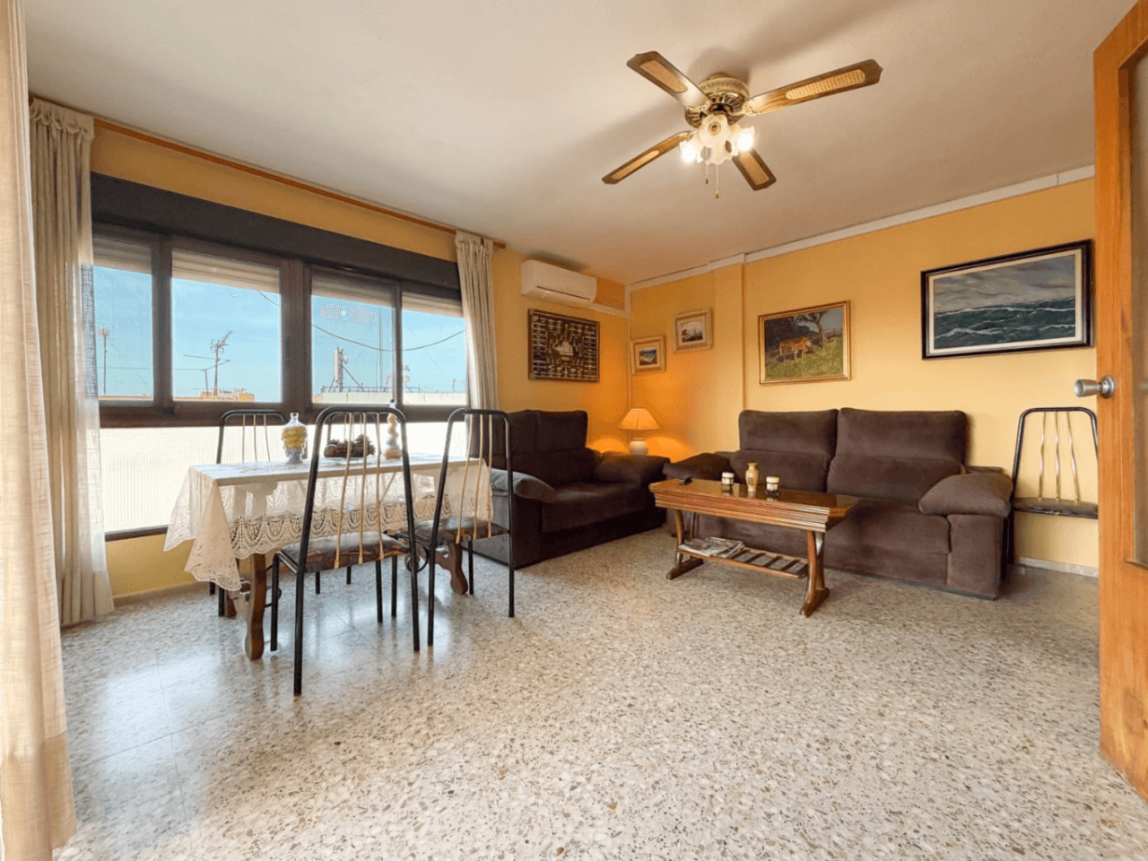 Apartamento en venta de 3 habitaciones en Campello Pueblo, Alicante
