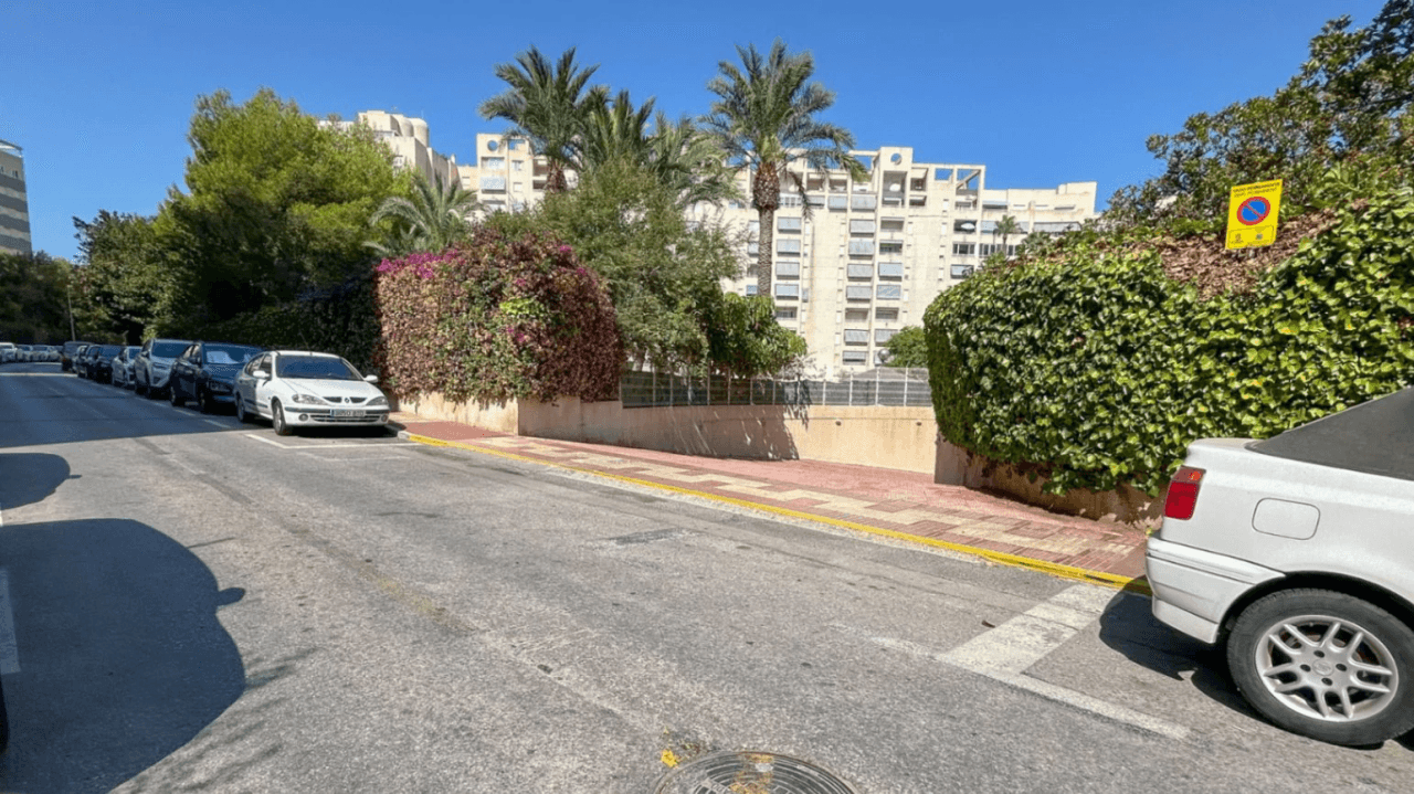 Garaje en venta en Playa Muchavista, El Campello, Alicante