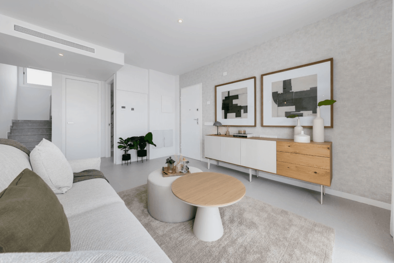 Chalet en venta en Muchamiel con piscina y jardín privado
