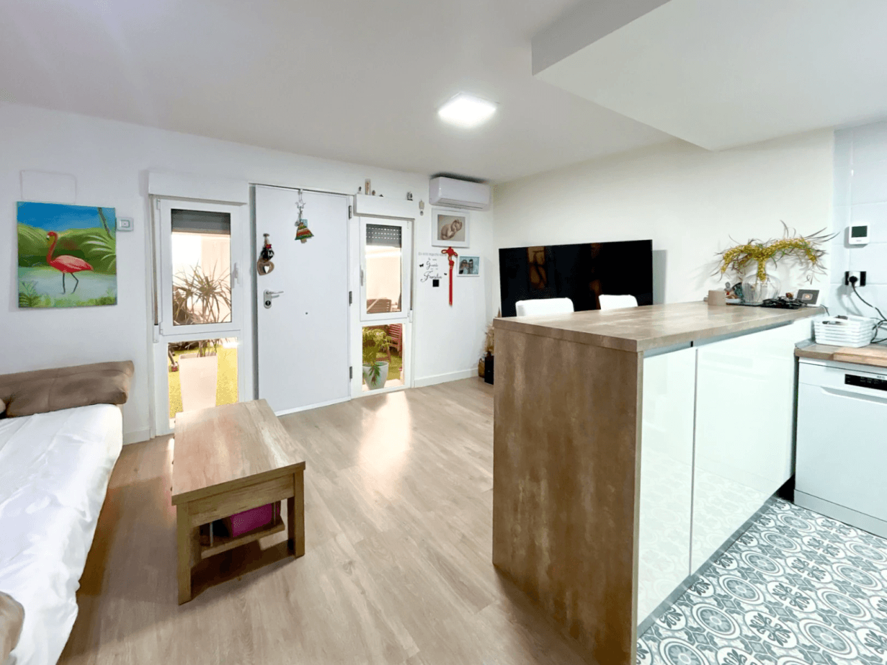 Bungalow renoviert in El Campello, Amerador: 3 Schlafzimmer, 2 Badezimmer.