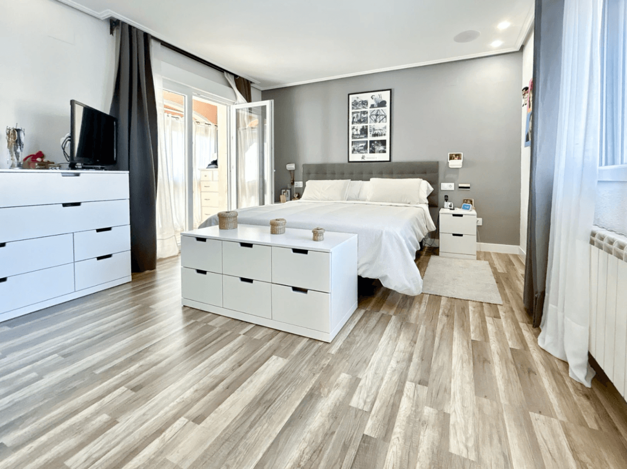 Chalet en venta en El Vincle con 4 habitaciones y piscina privada