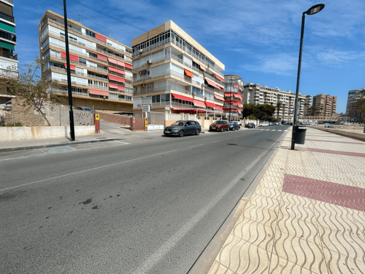 Apartamento en Campello con 2 dormitorios, en venta