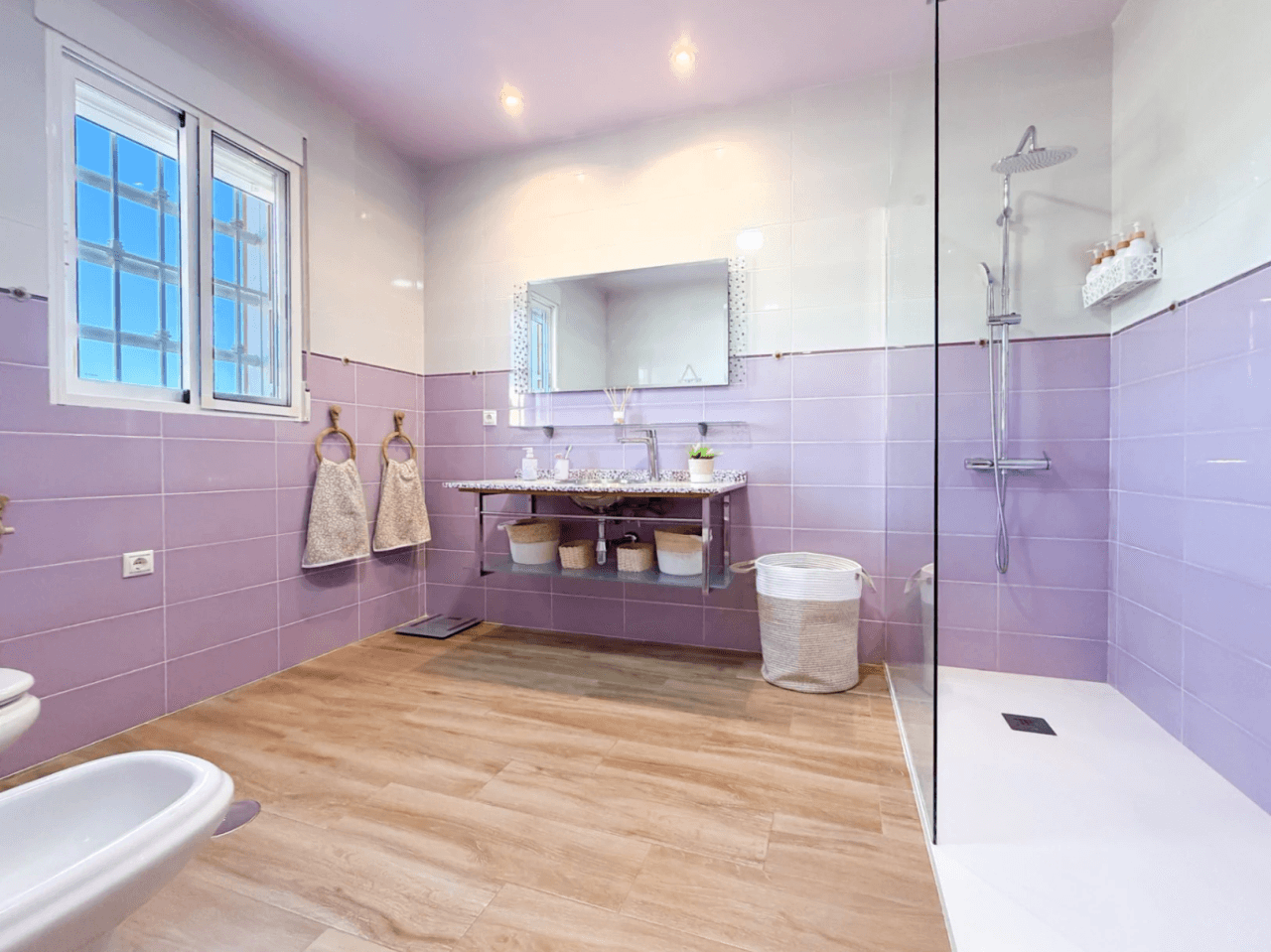 Chalet reformado en Aigües, Alicante: 3 dormitorios y jardín