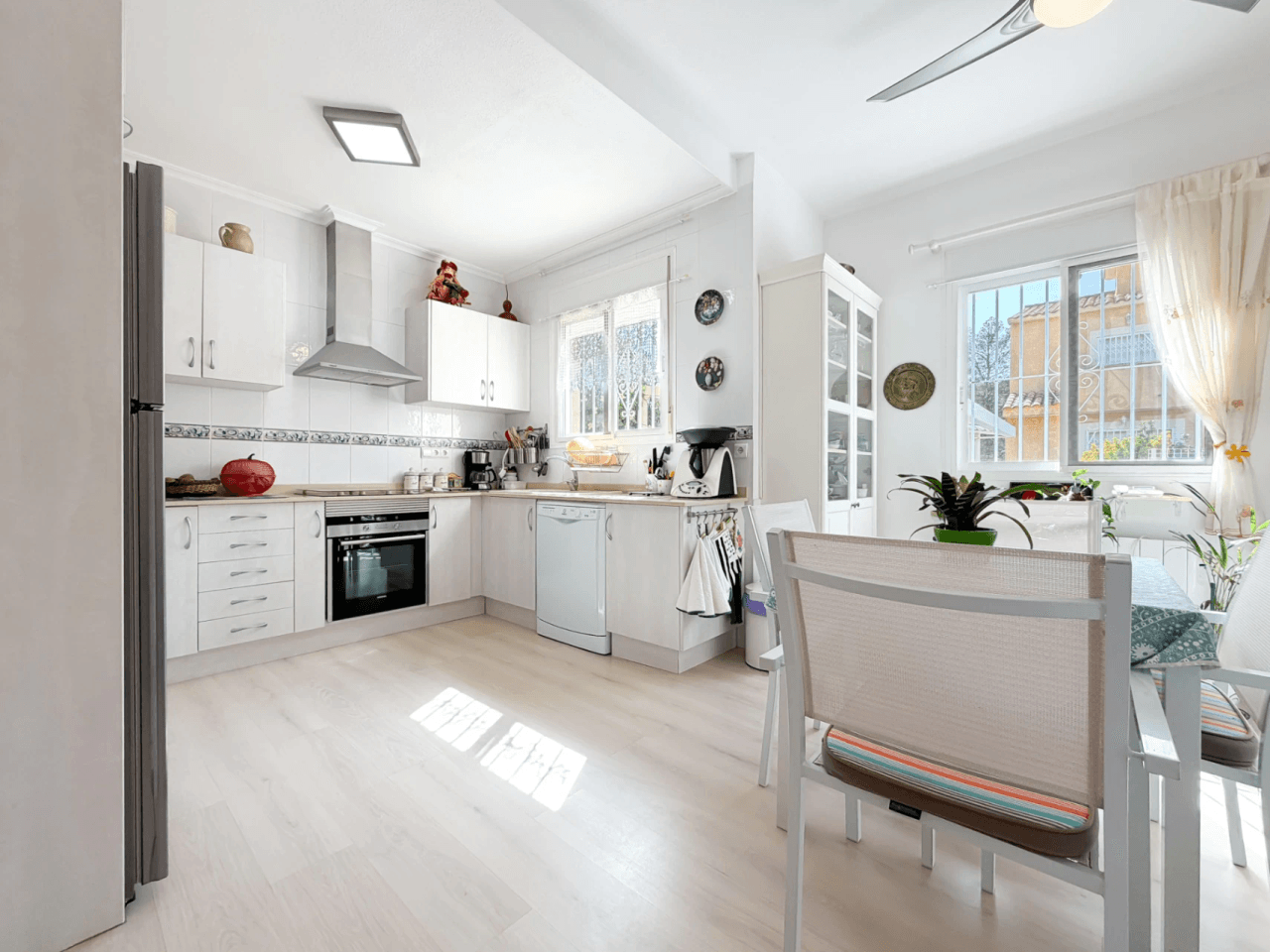 Casa pareada en Aigües, Alicante con 3 dormitorios en venta