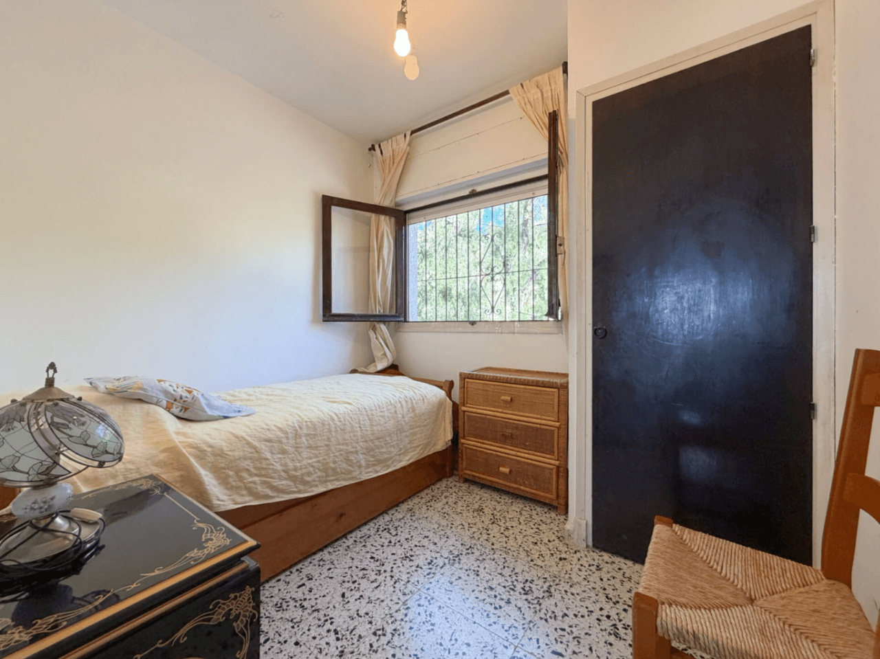 Chalet en venta en Coveta Fuma, El Campello - 3 habitaciones y piscina privada