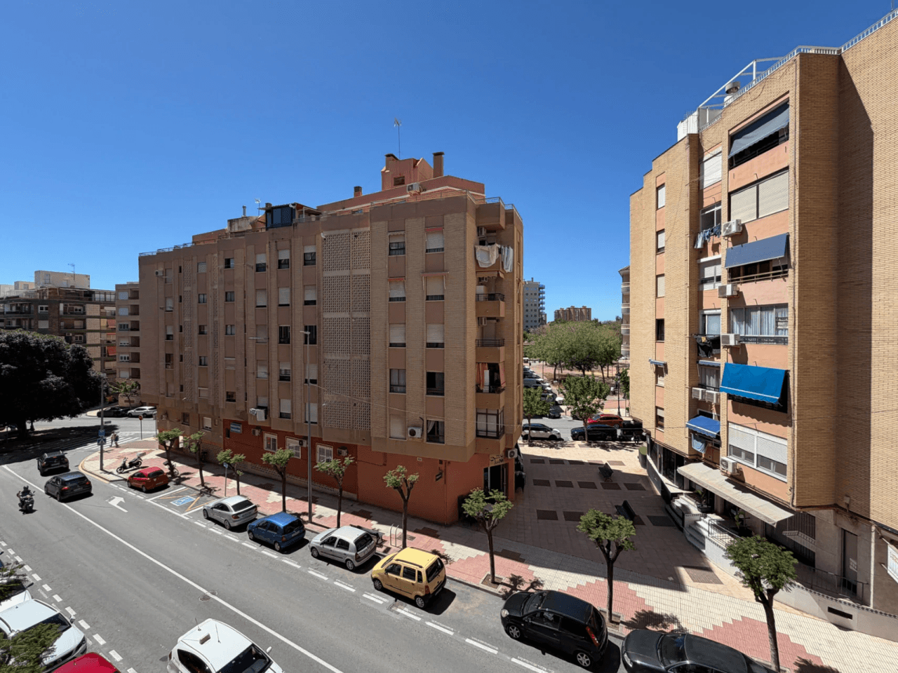 Apartamento en venta con 4 habitaciones en Campello Playa, El Campello.
