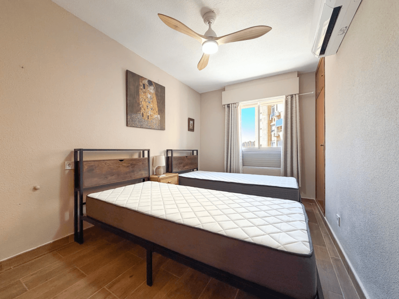Apartamento en venta con 4 habitaciones en Campello Playa, El Campello.