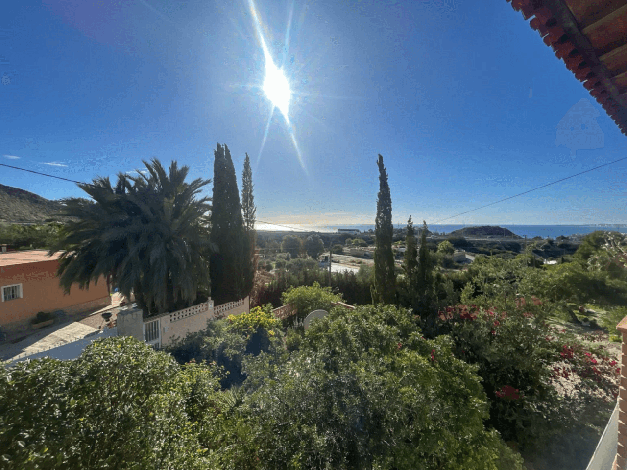 Chalet en venta con piscina y jardín en Coveta Fuma, El Campello