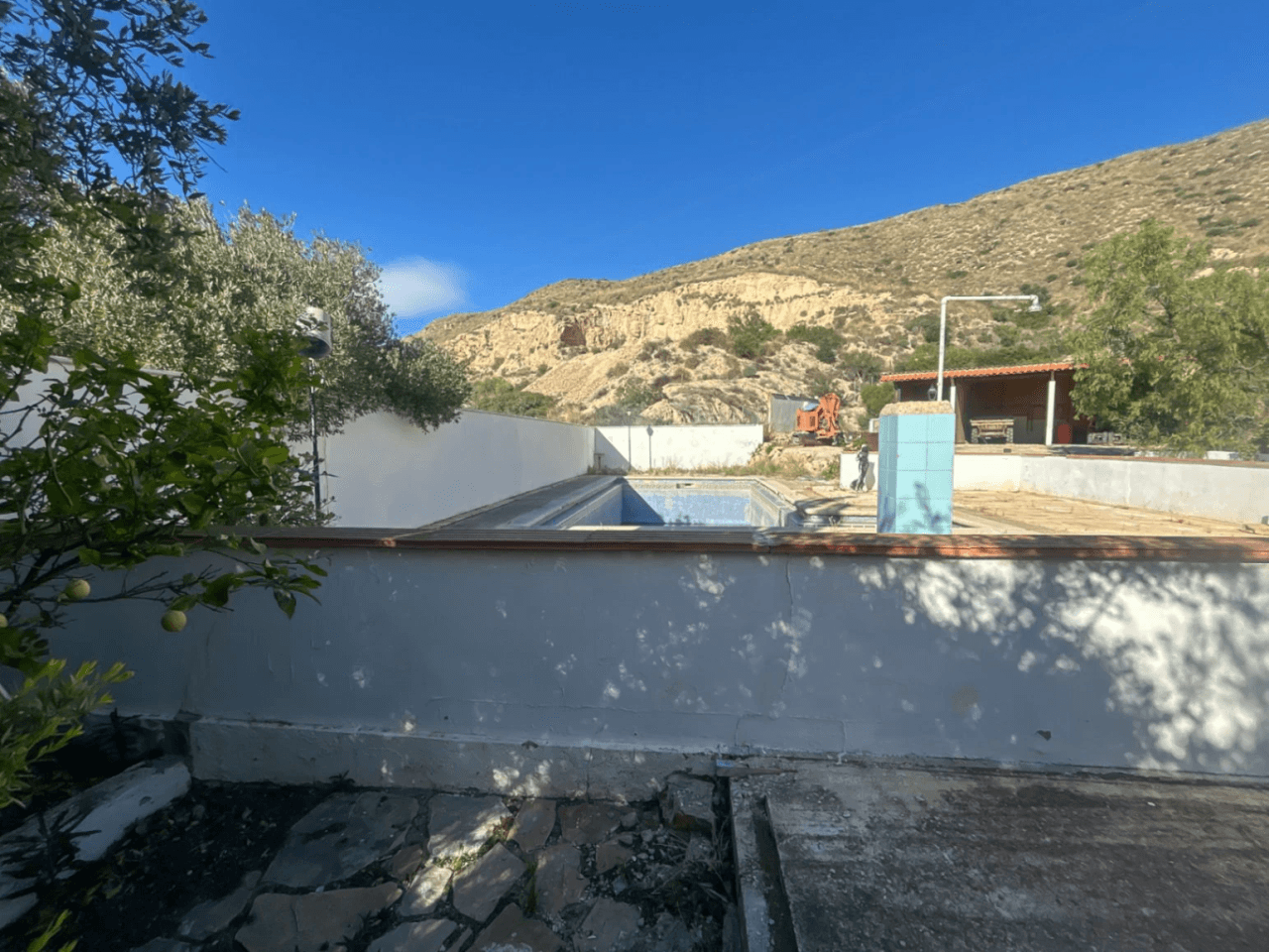 Chalet en venta con piscina y jardín en Coveta Fuma, El Campello