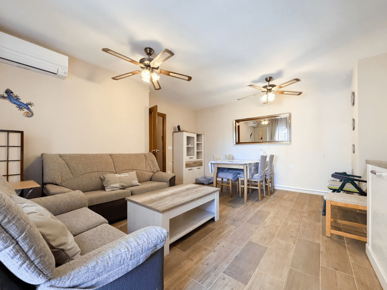 Apartamento en venta con 4 habitaciones en Campello Playa, El Campello.