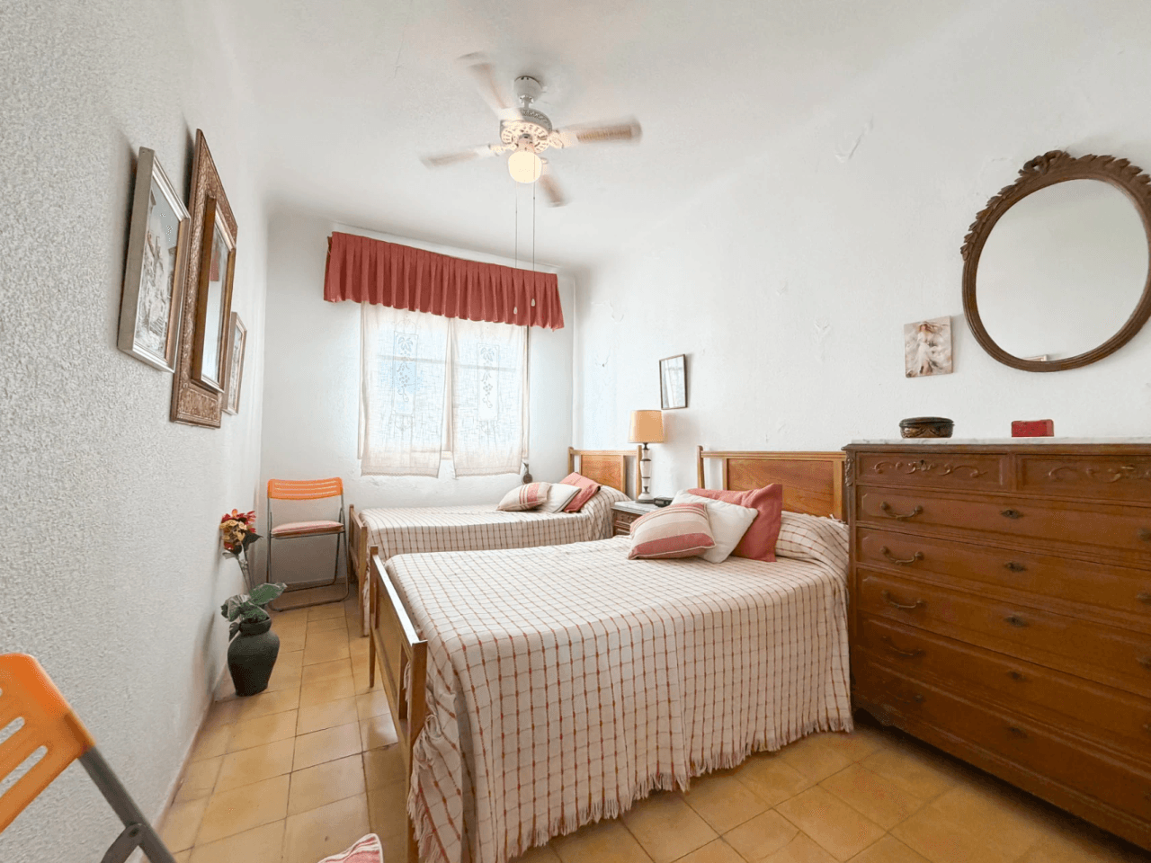 Apartamento en venta a reformar en Campello Playa, El Campello.