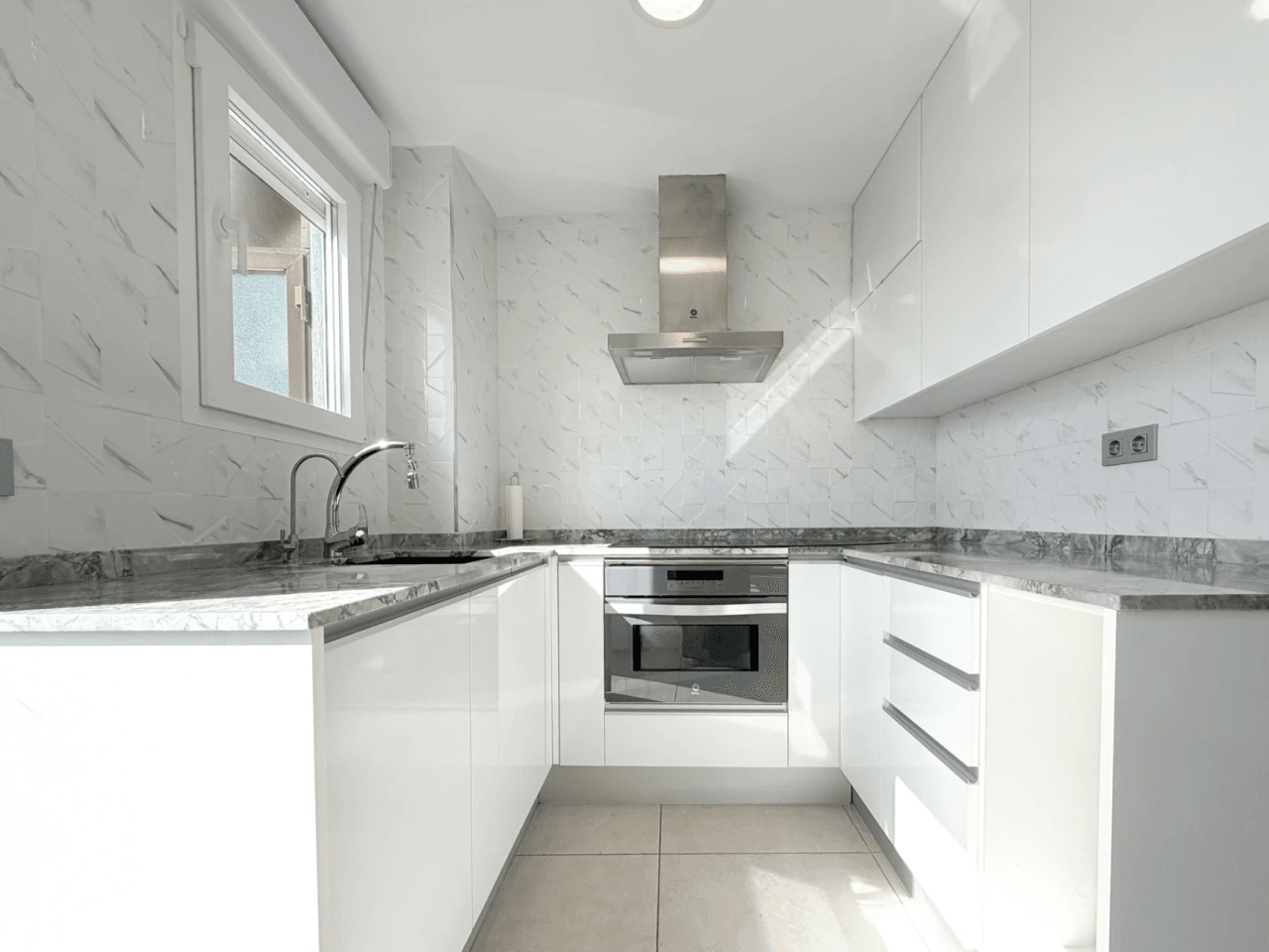 Apartamento moderno de 2 habitaciones en El Campello Playa