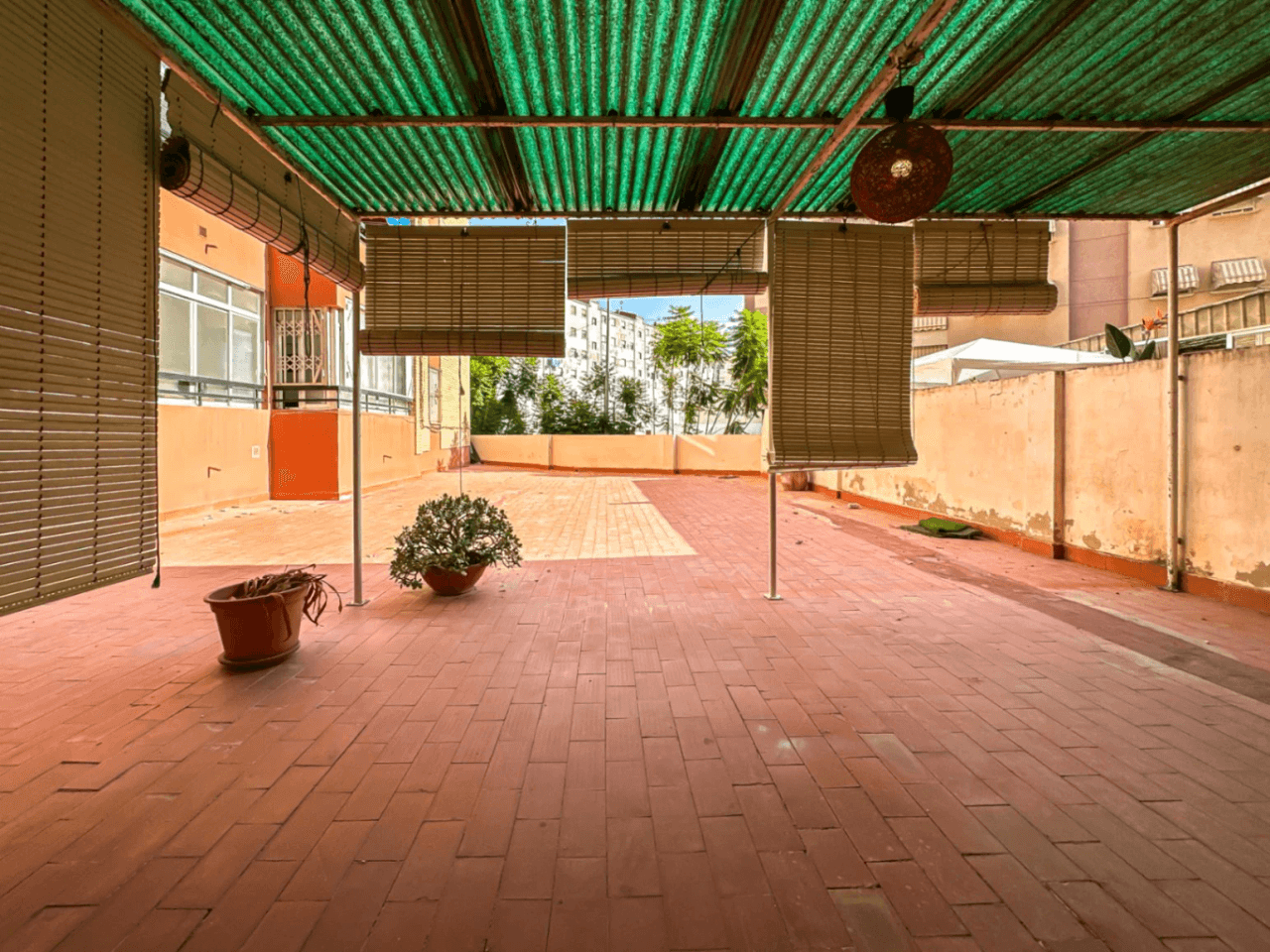 Apartamento en Campello Playa con 3 dormitorios y 1 baño