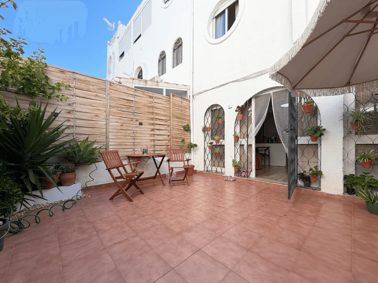 Bungalow reformado en venta con 2 dormitorios en El Campello, Amerador