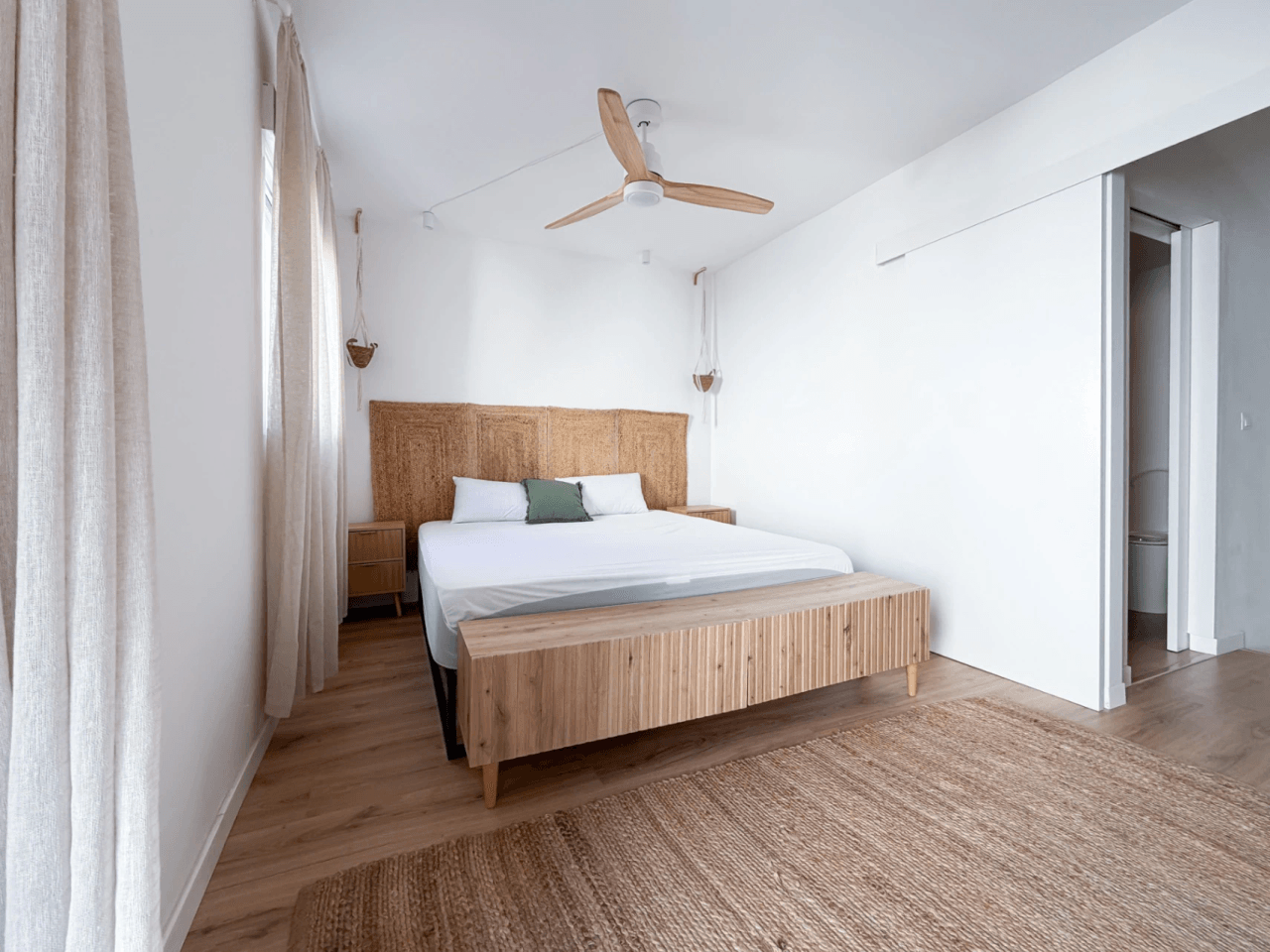 Sanierter Bungalow zum Verkauf mit 2 Schlafzimmern in El Campello, Amerador.