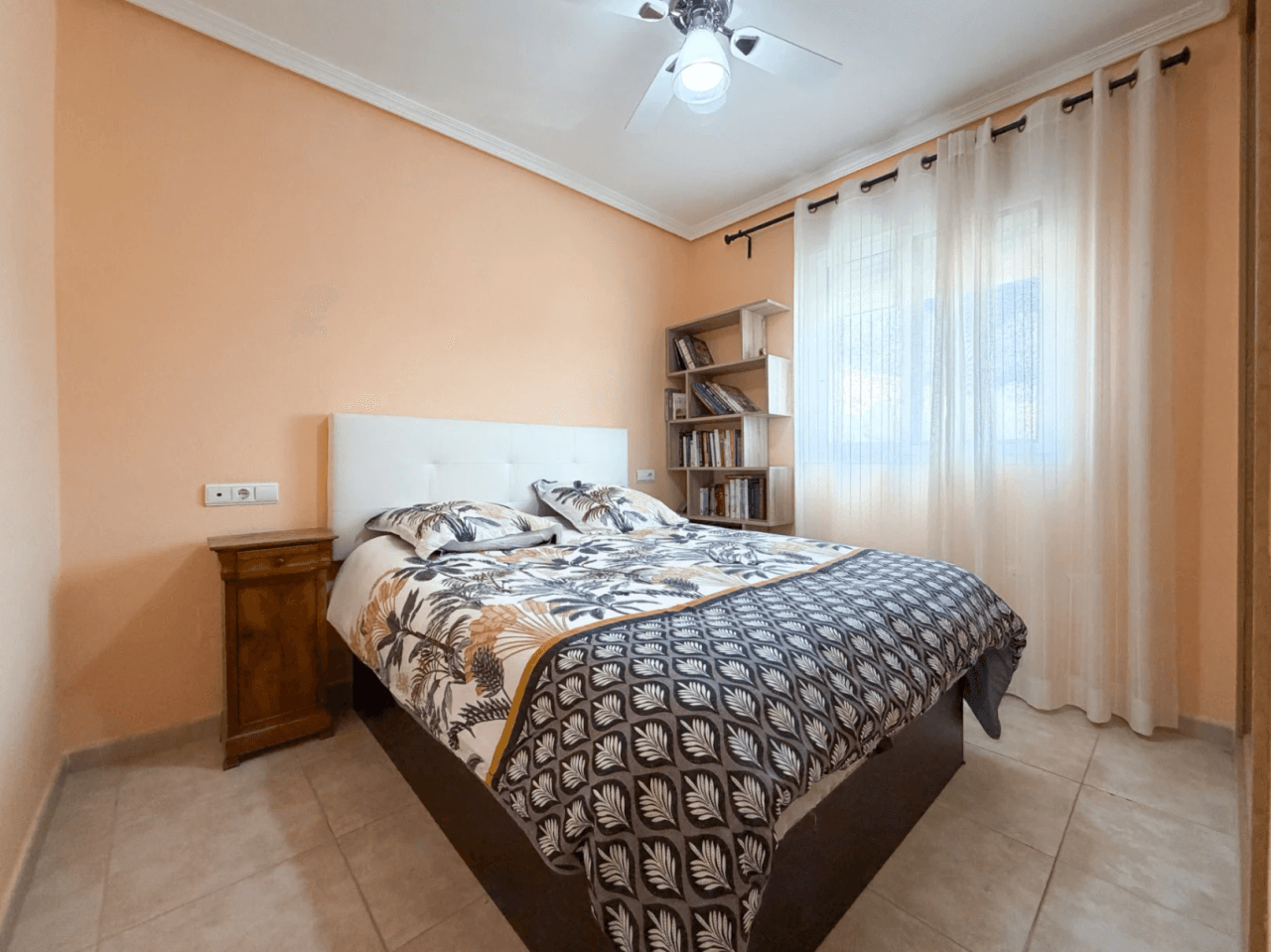 Bungalow zu verkaufen in Aigües mit 3 Schlafzimmern und Gemeinschaftspool.