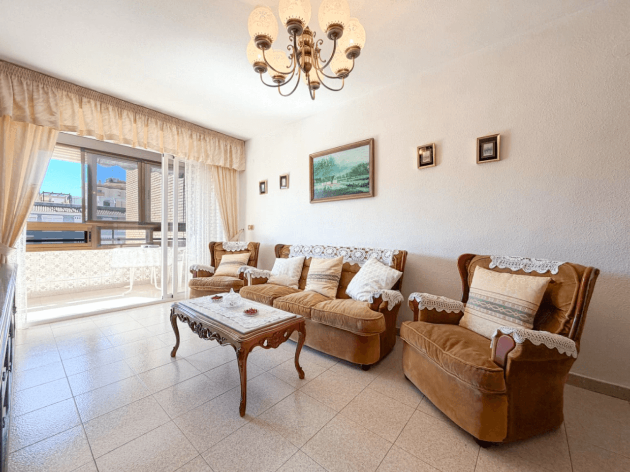 Apartamento en venta de 3 dormitorios en El Campello Playa