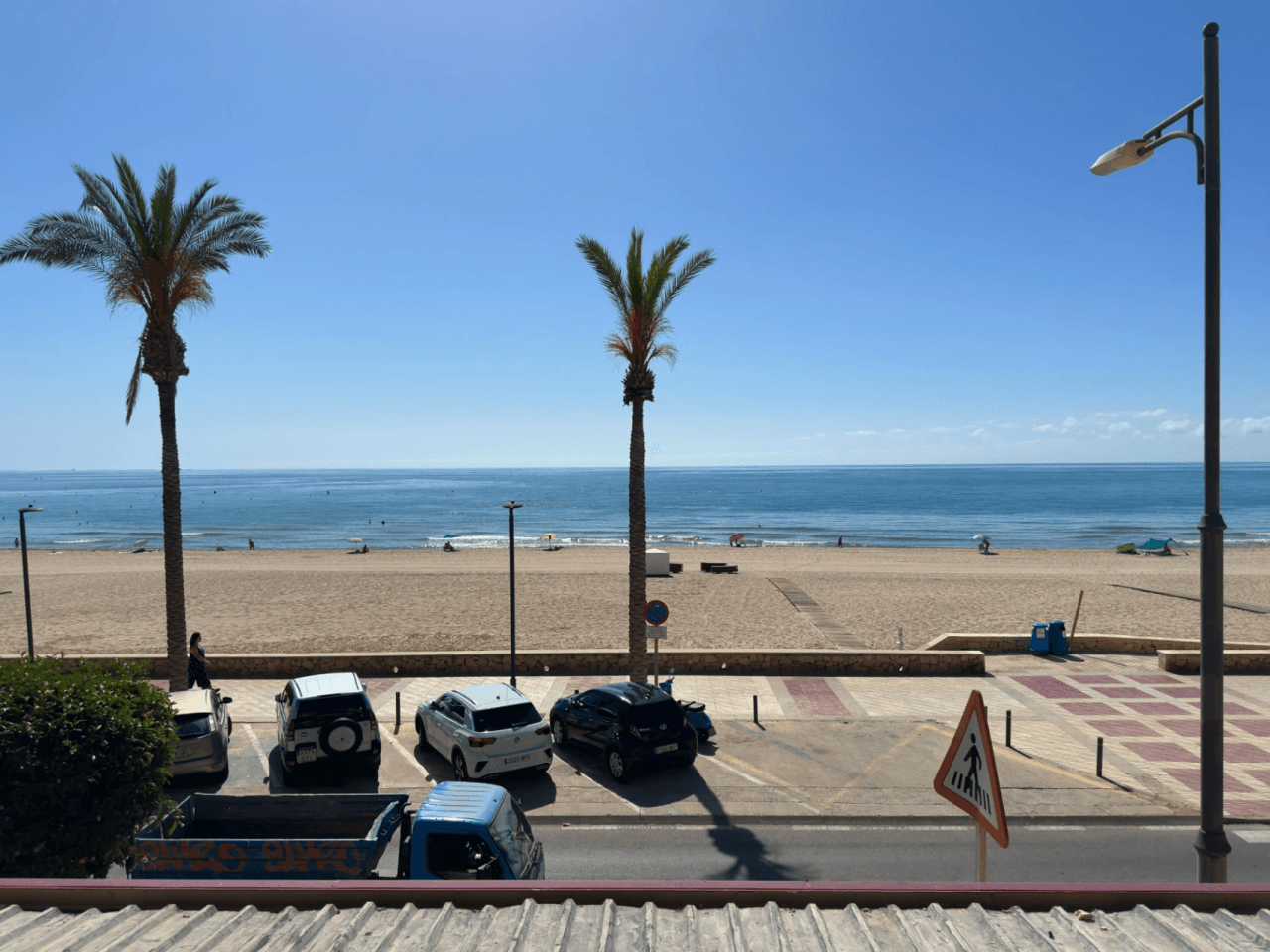 Apartamento en venta en Playa Muchavista, El Campello, con terraza, vistas al mar y parking