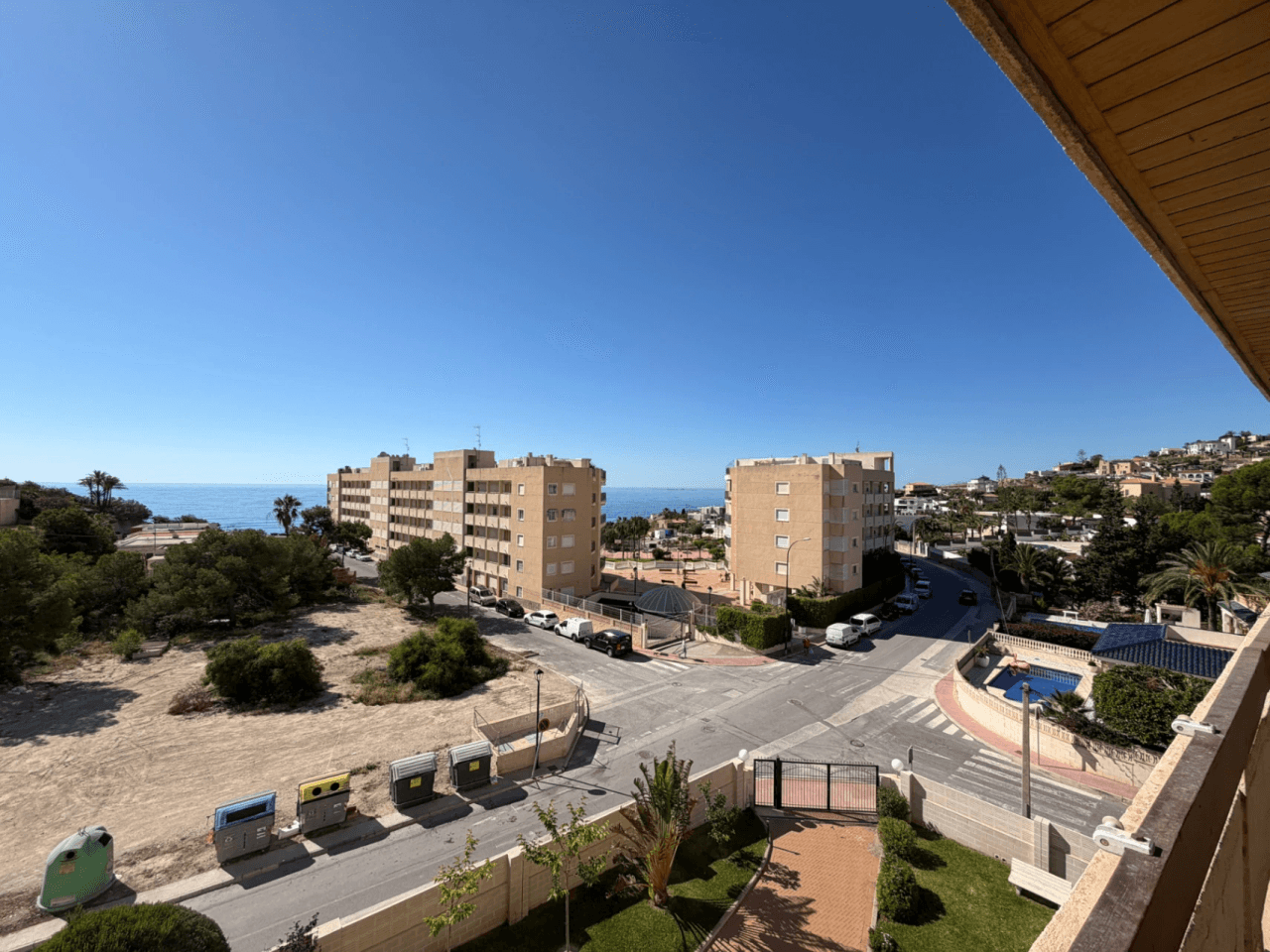 Wohnung mit 2 Schlafzimmern in El Campello zur Miete, renoviert.