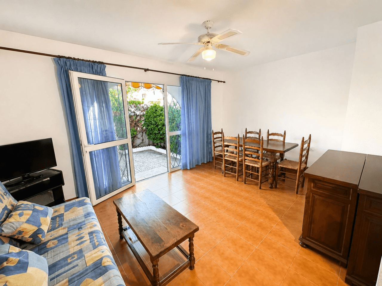 Bungalow na sprzedaż z 3 sypialniami w El Campello, Amerador