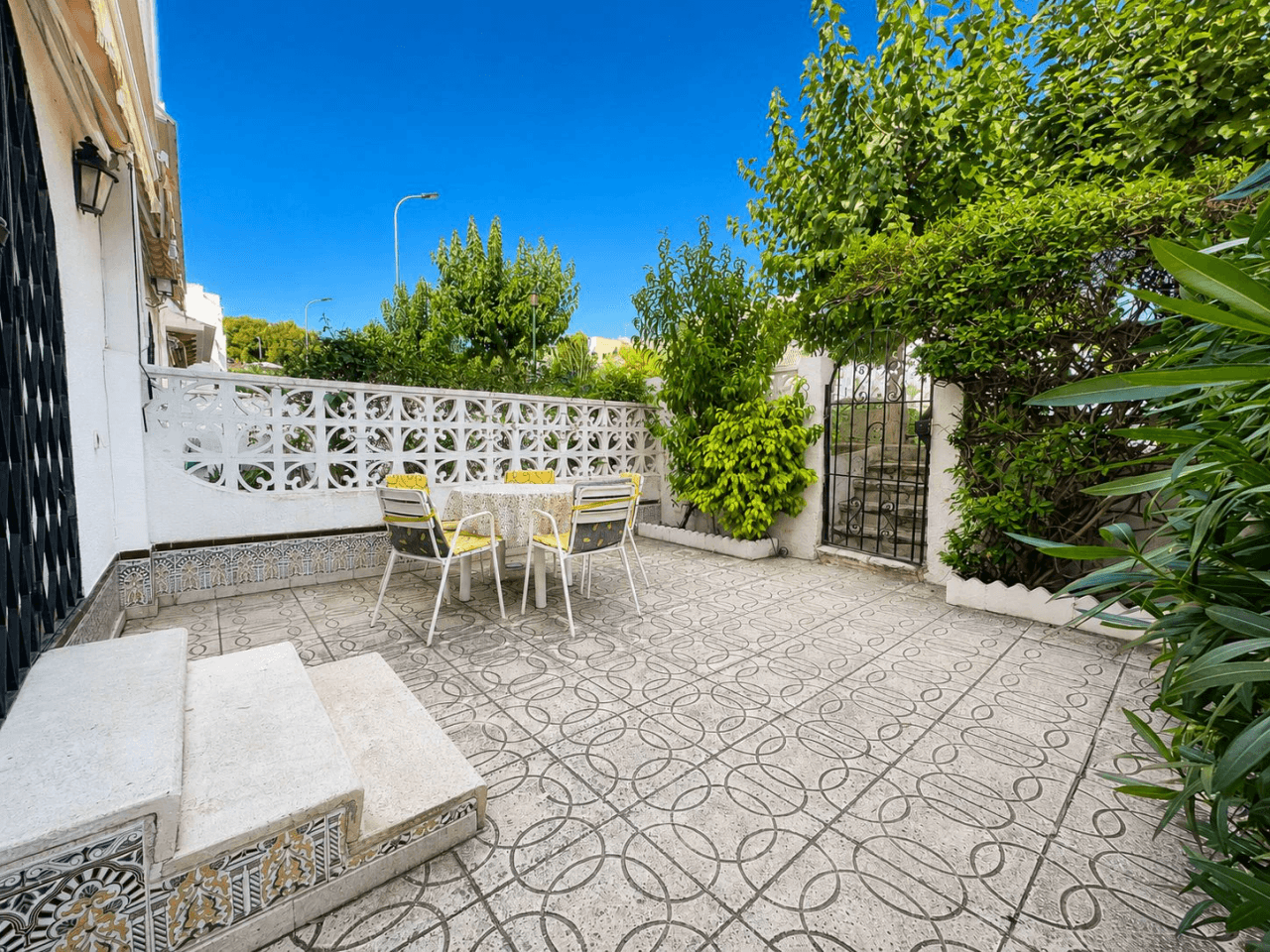 Bungalow na sprzedaż z 3 sypialniami w El Campello, Amerador